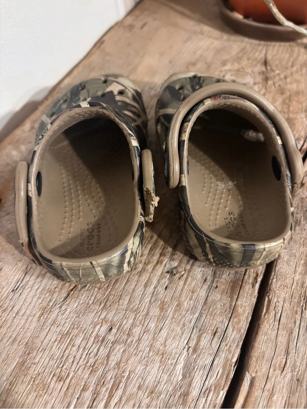 CROCS Toddler Camo Slip-On Clogs in Tan and Green